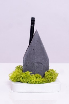 eco Domek z betonu - pojemnik na długopisy