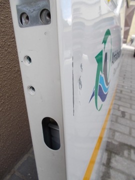 ДВЕРИ / ЛЕВ. — VOLVO FE / FL