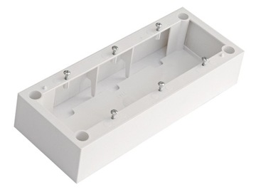 Puszka instalacyjna MEDIABOX natynkowa 3-komorowa