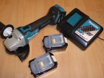 Шлифмашина DGA513, отвертка DDF482 + 2 аккумулятора 5,0 Ач