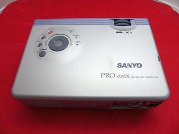 ЯПОНСКИЙ ПРОЕКТОР SANYO PLC-XU41 XBOX PS3