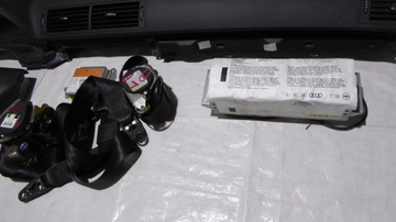 ПОДУШКИ РЕМНИ AUDI A4 B6 B7 00-07 NIEREGENER