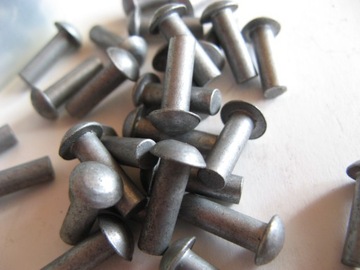 14. Nit tabliczki znamionowej fi 4x12mm aluminium