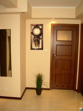 Кожаные настенные часы в деревянной рамке РОЗЫ