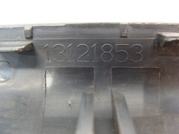 OPEL ASTRA H БОКОВАЯ КРЫШКА ДВЕРИ 13121853