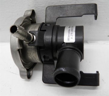 ТРУБКА ЗАЛИВНАЯ ЖИДКОСТЬ MERCEDES W221 S600 A2752000256