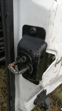 Rygiel Drzwi Lewy Tył Master III Movano NV400 10+