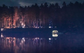 ПЛАВУЧАЯ ПЛАТФОРМА ЛОДКА ПЛАВУЧАЯ ПЛАТФОРМА