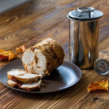 ВЕТЧОНКА 1,5 КГ С НАБОРОМ КАСТРЮЛИ И ВОДЯНОЙ ГРУБКИ