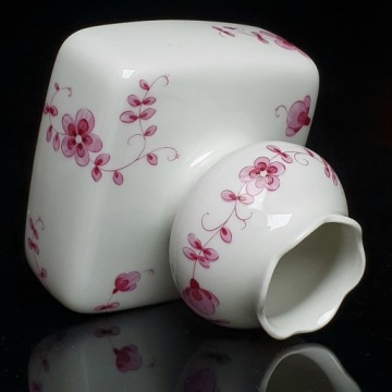 Изящная фарфоровая ваза Lichte China GDR Floral
