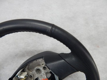 MAZDA 3 - VOLANT KŮŽE MULTIFUNKCE ORIG. PĚKNÝ
