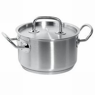 Средняя кастрюля с крышкой 5,5 л; Обвенчались. 240 х 135 ч.