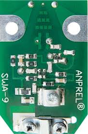 WZMACNIACZ ANTENOWY SWA-9