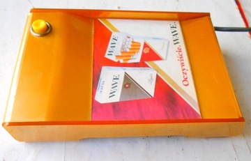 УФ-тестер банкнот, встроенный в лоток для денег