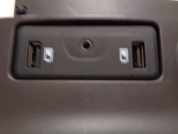 RENAULT ESPACE V USB-РОЗЕТКА ПРИЖИГАТЕЛЯ НА ПАНЕЛИ USB