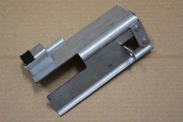 7L0801387D VW TOUAREG DRŽÁK DRŽÁKY PODVOZKU