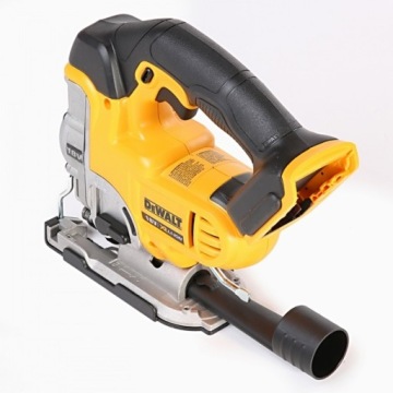 Лобзик DeWalt 400 Вт на аккумуляторе.