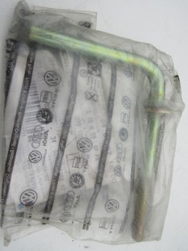 Винт VW Audi Skoda Seat 2D1813691 Новый