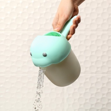 Чашка для мытья головы BABYONO WHALE
