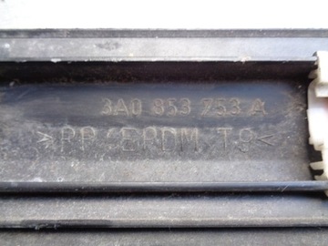 LIŠTA DVEŘE LEVÝ ZADNÍ VW PASSAT B4 3A0853753A