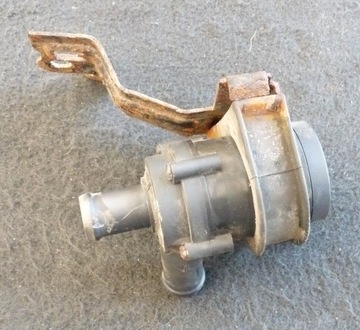 Audi VW Seat Skoda pompka pompa wody 1K0965561J