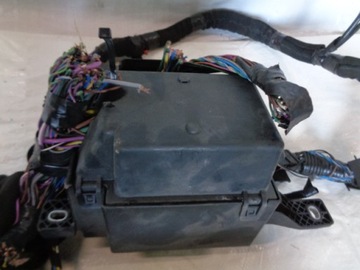 БЛОК ПРЕДОХРАНИТЕЛЕЙ JAGUAR XE GX73-14A076-DA