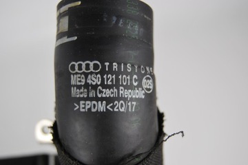AUDI OE 07L121127B PŘÍVOD CHLADIČŮ VODY
