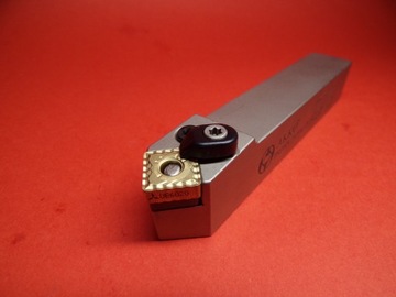 NÓŻ TOKARSKI PSDNN 2020 K12C NA SNMG 1204