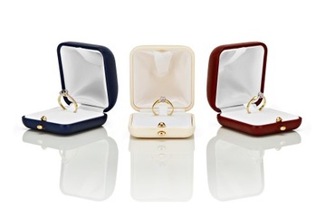 ЗОЛОТОЕ КОЛЬЦО 585 БРИЛЛИАНТОВ С БРИЛЛИАНТОМ 0,06 карата 24 часа