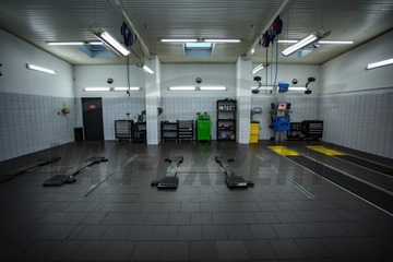 РЕЙКА ВПРЫСКА ТОПЛИВА VW GOLF 2.0 06J133317J