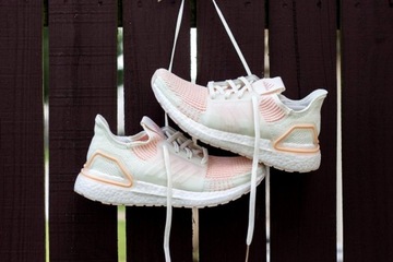ADIDAS ULTRABOOST 19 OFF WHITE/GLOW PRIMEKNIT