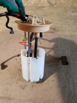 KUGA MK2 2.0TDCI ТОПЛИВНЫЙ НАСОС fv41-9H307-AB FLOAT