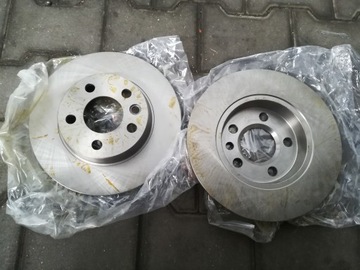 VW Transporter T4 Tarcze Hamulcowe Tył 701615601A