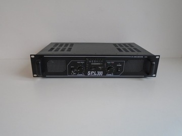 Skytec SPL 300 MP3 Wzmacniacz LED 300W D24-29