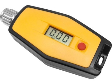 Цифровой манометр в шинах