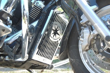 YAMAHA XVS1300 MIDNIGHT STAR OSŁONA CHŁODNICY