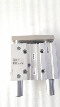 Siłownik SMC MGPM32-30 tłok 32 skok 30