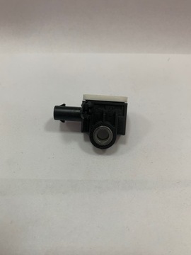 Tesla X czujnik uderzeniowy słupka D 1060058-00-A