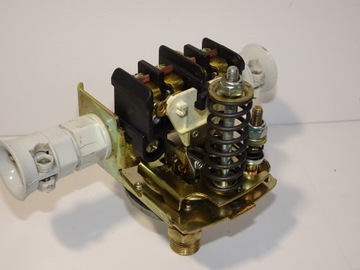 РЕЛЕ ДАВЛЕНИЯ ДАВЛЕНИЕ 1,4...4,6 БАР 1/4''