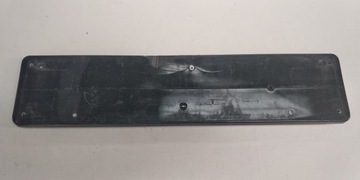 MERCEDES W211 PODKŁADKA TABLICY REJESTRACYJNEJ