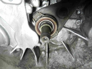 РЕДУКТОР КОРОБКИ ПЕРЕДАЧ X-TRAIL T30 2.2 DCI 4X4