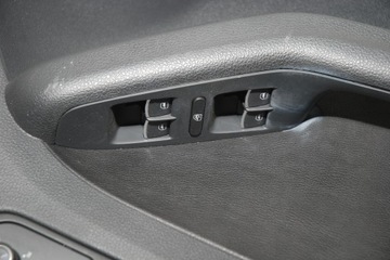 VW JETTA 5C FL КОЖАНЫЕ СИДЕНИЯ, БОКОВИНЫ, ПОДЛОКОТНИК