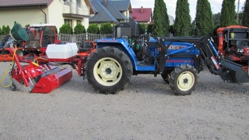 Zamiatarka walcowa z koszem 600/2000 Kubota Yanmar