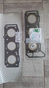 ALFA ROMEO GTV 2.0 V6 TURBO USZCZELKI GŁOWIC BUSSO 60566396 60566395 L/P