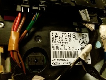 LAMPA OSVĚTLENÍ A2218708426 MERCEDES W221