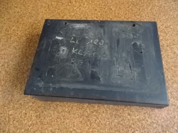 LAND CRUISER 120 04r PLASTIK UCHWYT NA TABLICĘ