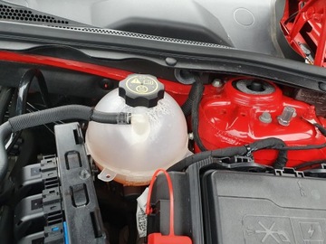 ZBIORNICZEK WYRÓWNAWCZY OPEL INSIGNIA B