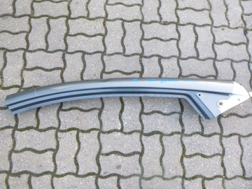 SLUPEK PRAWY PRZY SZYBIE TOYOTA COROLLA VERSO