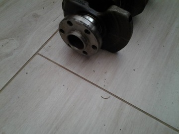 HŘÍDEL KARBON TOYOTA YARIS LL 2007 POJ.1298