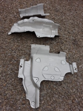 Форд Куга MK2 Тепловая крышка шасси 2013 до 2020 года